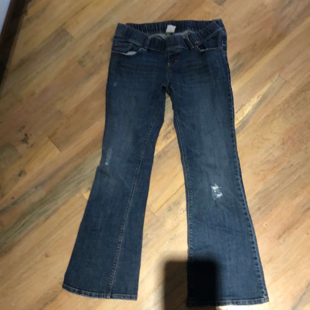 Low rise maternity jeans. Stretch